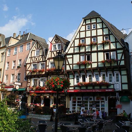 The Burgklause Boutique Hotel Linz am Rhein Bagian luar foto