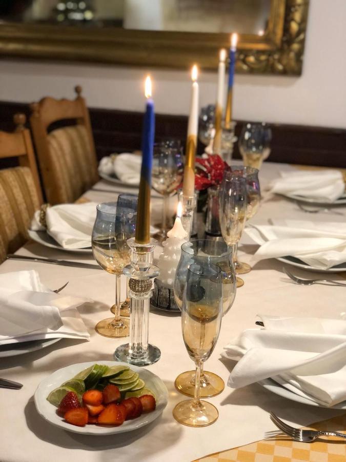 The Burgklause Boutique Hotel Linz am Rhein Bagian luar foto