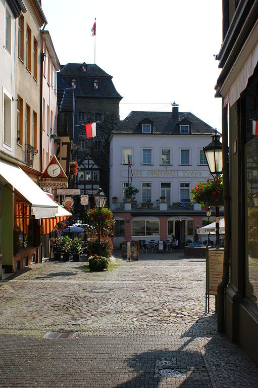 The Burgklause Boutique Hotel Linz am Rhein Bagian luar foto