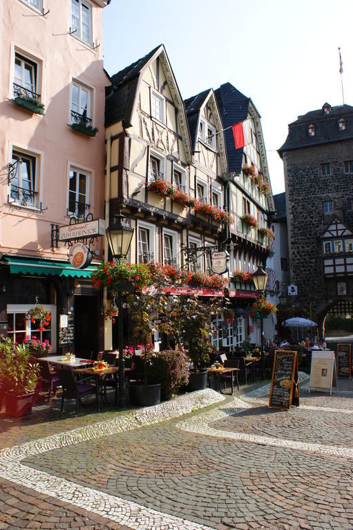 The Burgklause Boutique Hotel Linz am Rhein Bagian luar foto